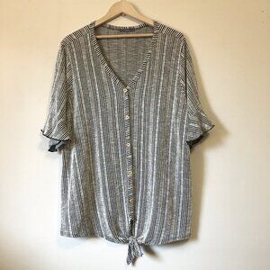Gyft B&W Pinstripe Flutter Sleeve Tie Hem Button Up Tee 3X